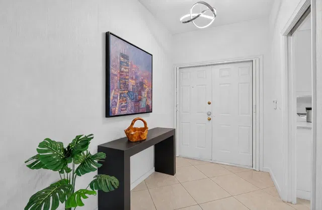  Residence photo 4