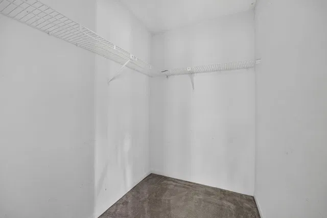 Unit F photo 24
