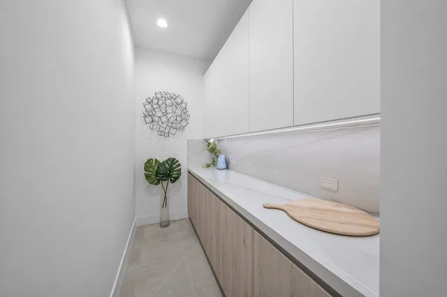 Residence photo 19