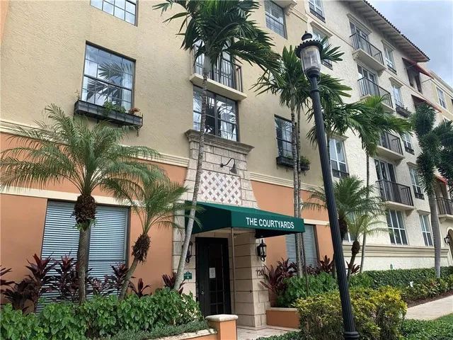 Courtyards in Cityplace Unit 323 photo 26