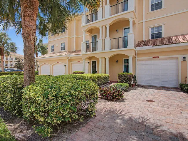 Residence photo 2