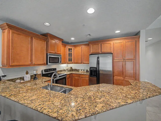 Residence photo 5