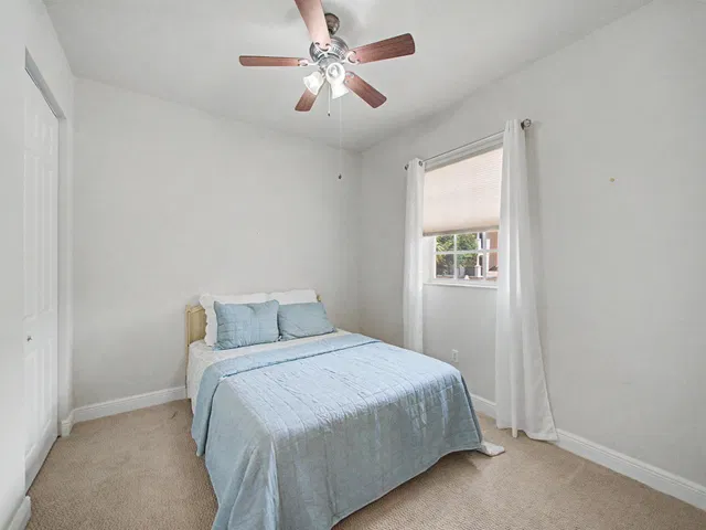 Residence photo 7