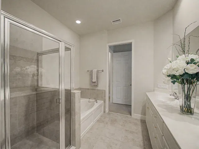 Residence photo 8
