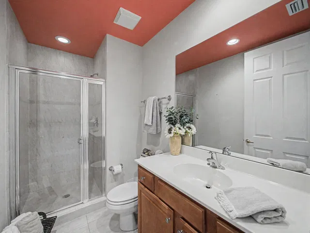 Residence photo 15
