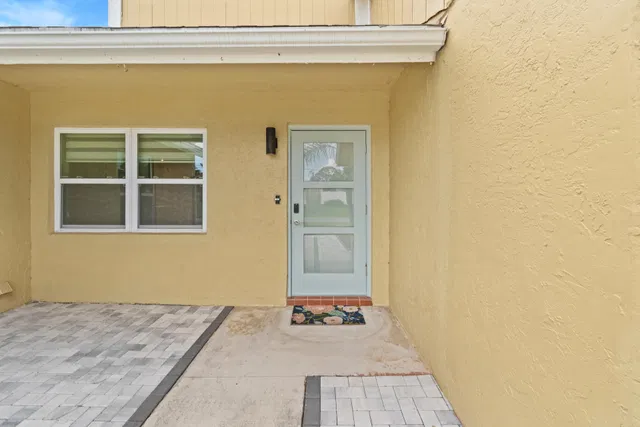 Residence photo 32