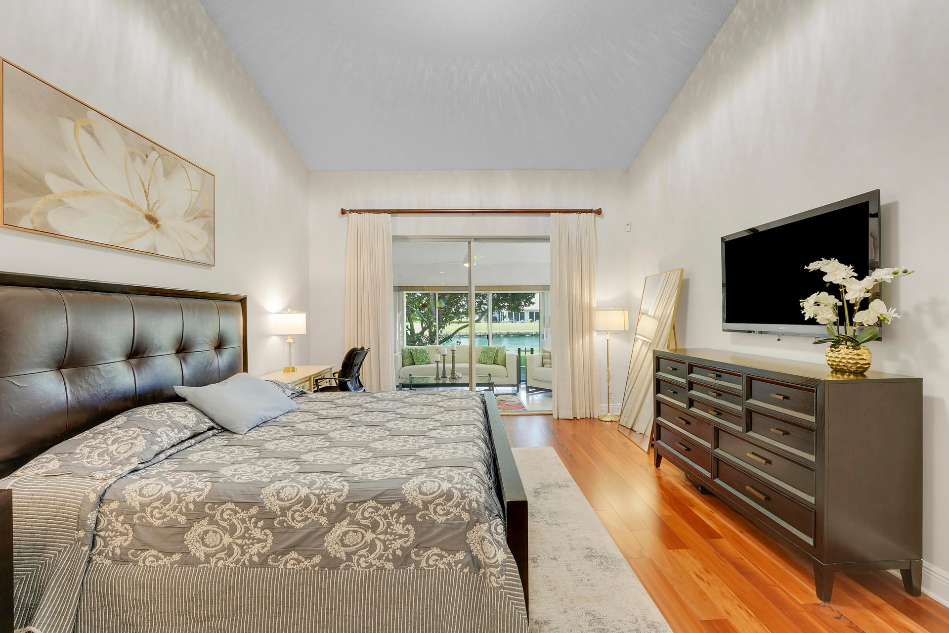 Residence photo 24