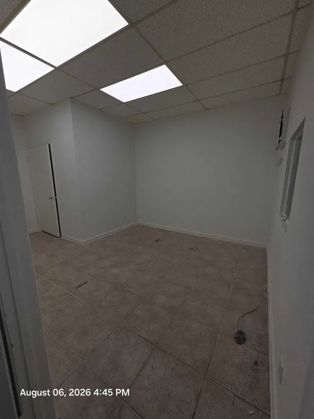 Residence photo 6