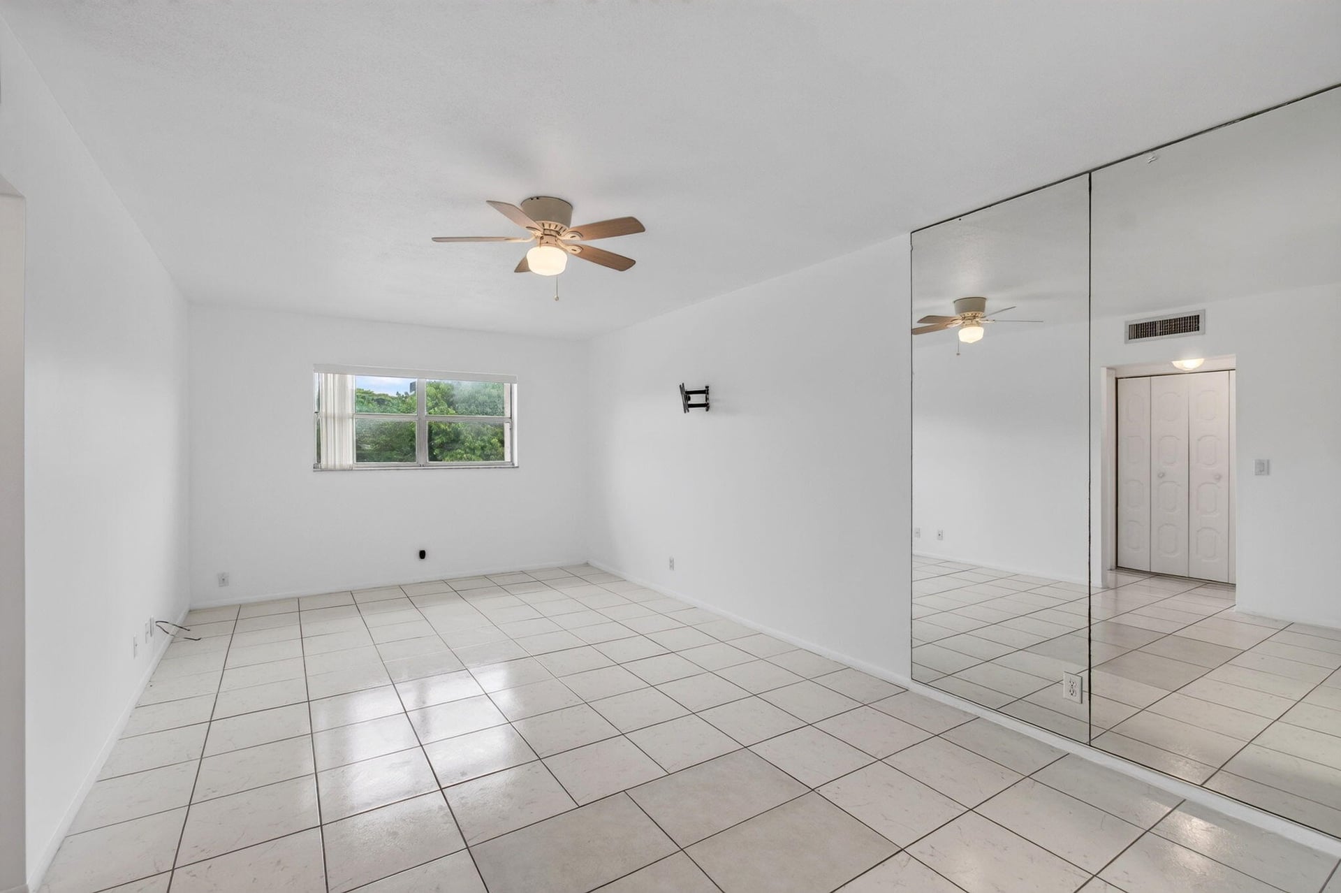 Boca Raton Unit 211 photo 8