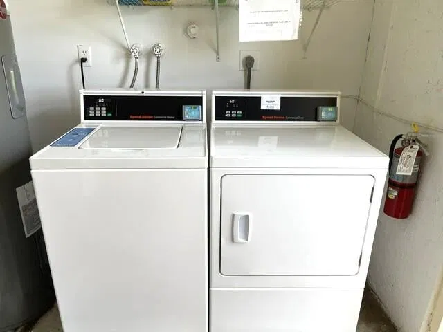 Unit A photo 26
