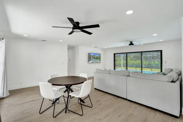  Residence photo 6