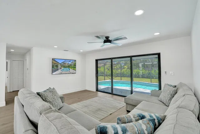  Residence photo 9