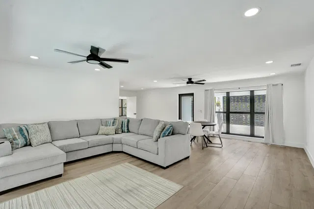  Residence photo 10
