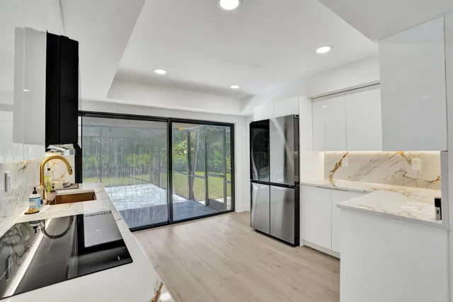  Residence photo 14