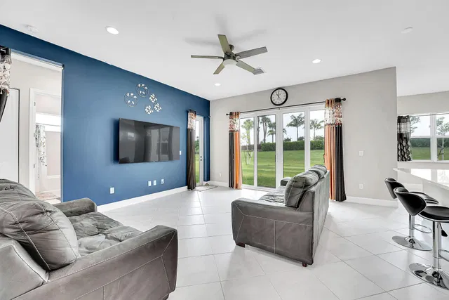 Residence photo 5