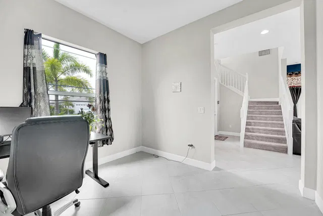 Residence photo 11
