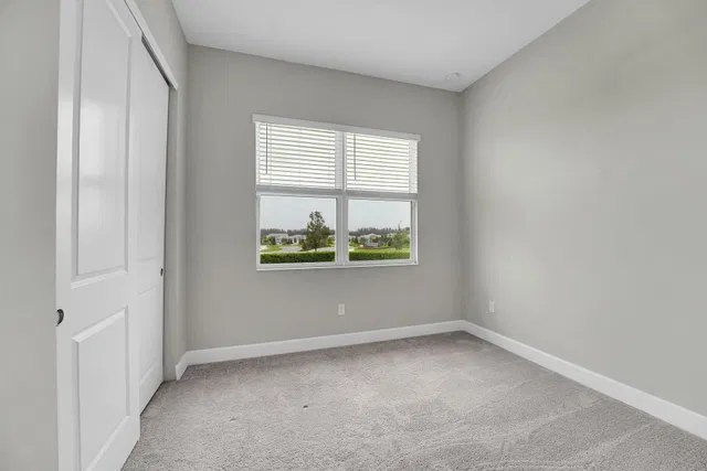 Residence photo 18