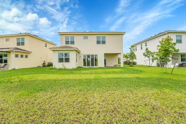 Residence photo 23