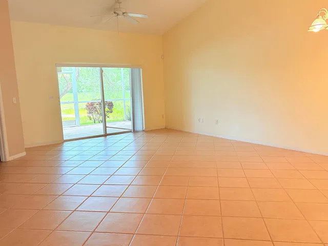  Residence photo 6