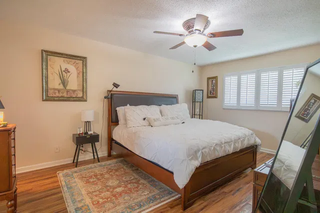 Unit 303 photo 18