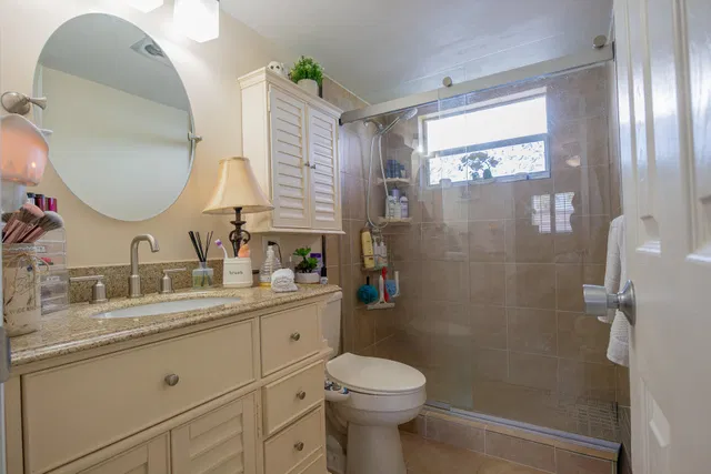 Unit 303 photo 21