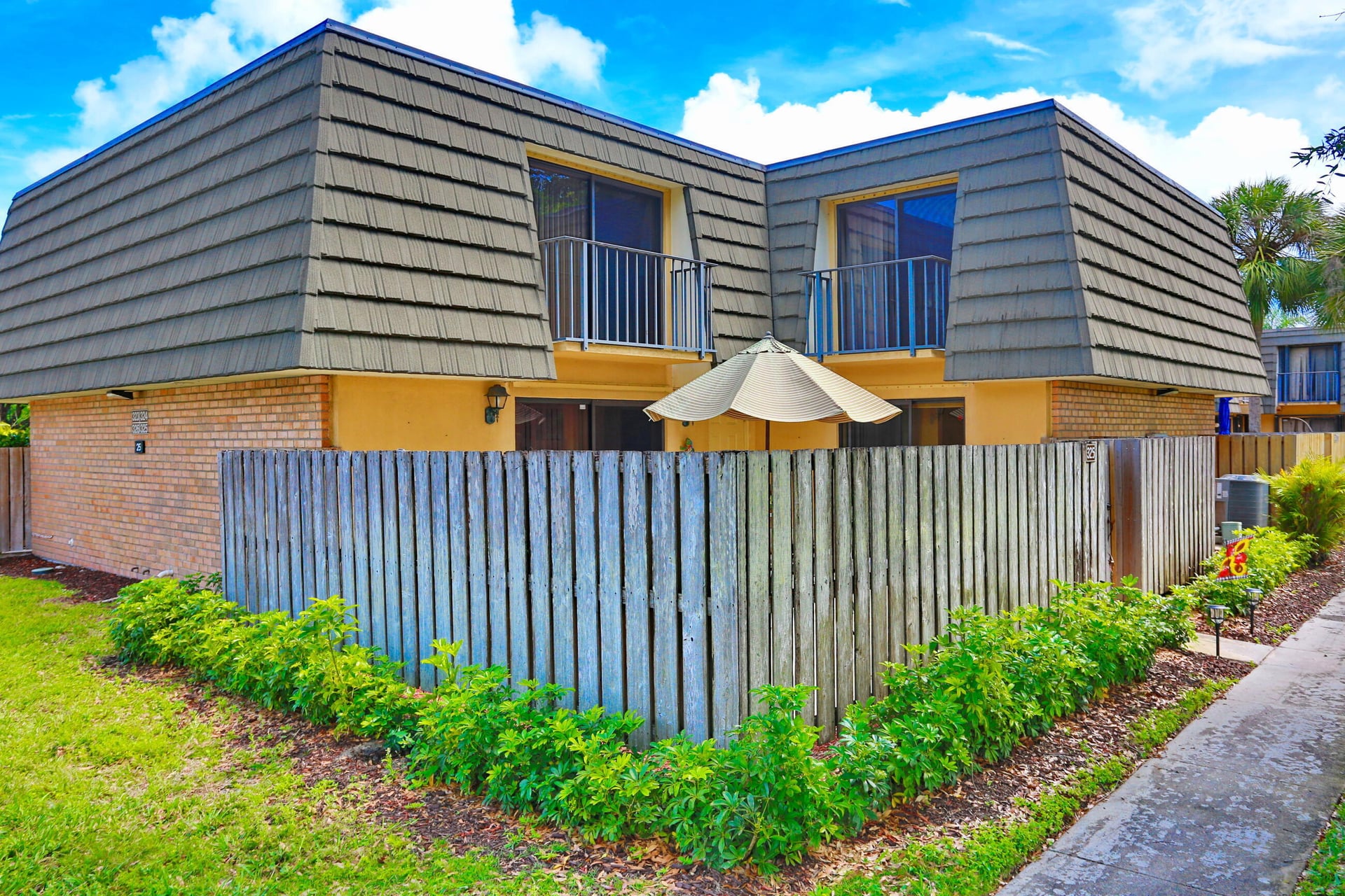 Residence photo 3