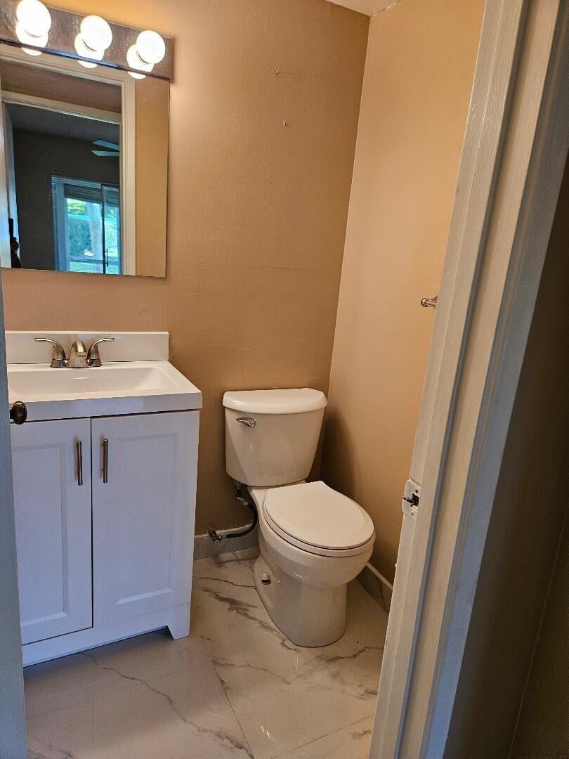 Unit 114 photo 11