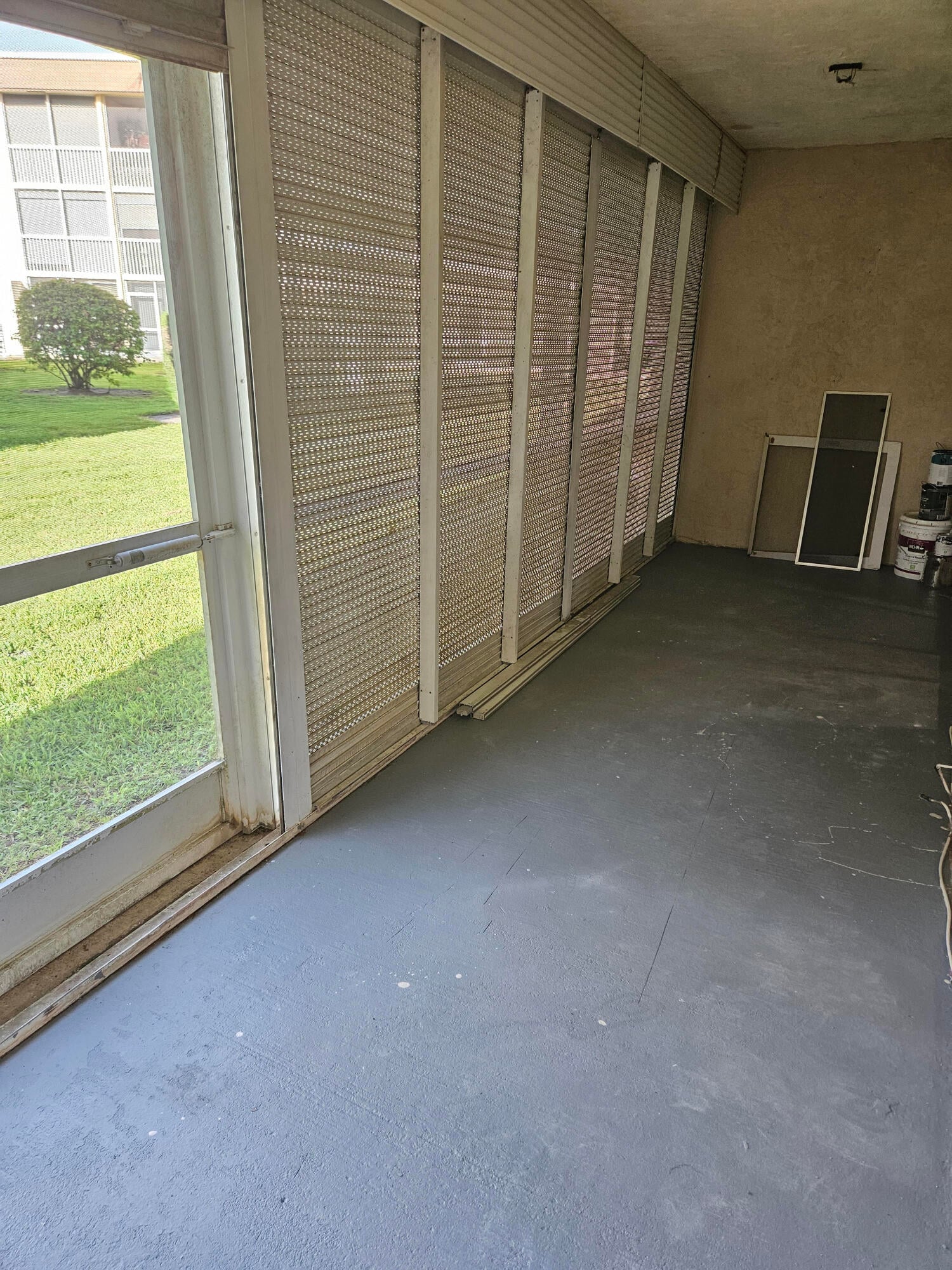 Unit 114 photo 12