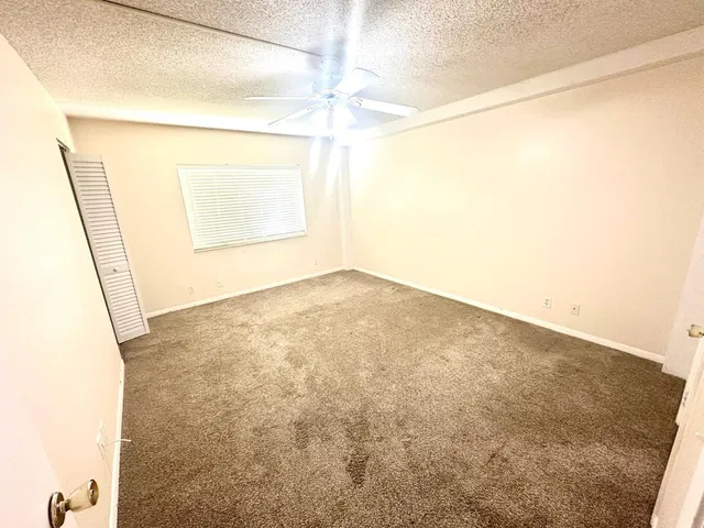 Unit C-1 photo 10