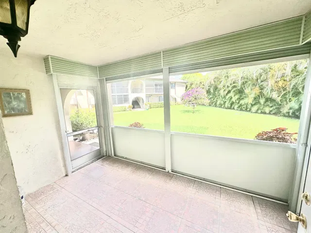 Unit C-1 photo 15