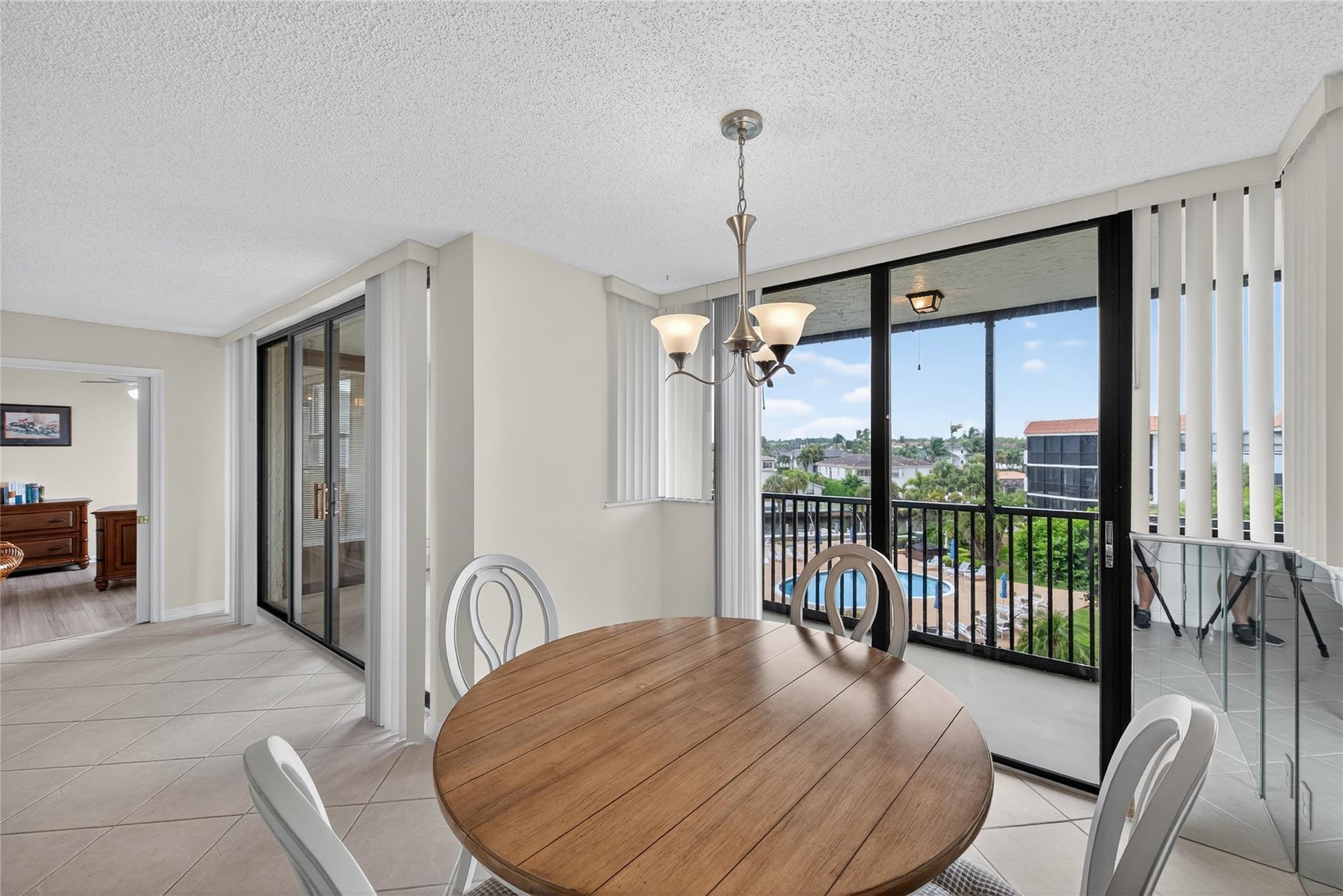  Unit 405 photo 18