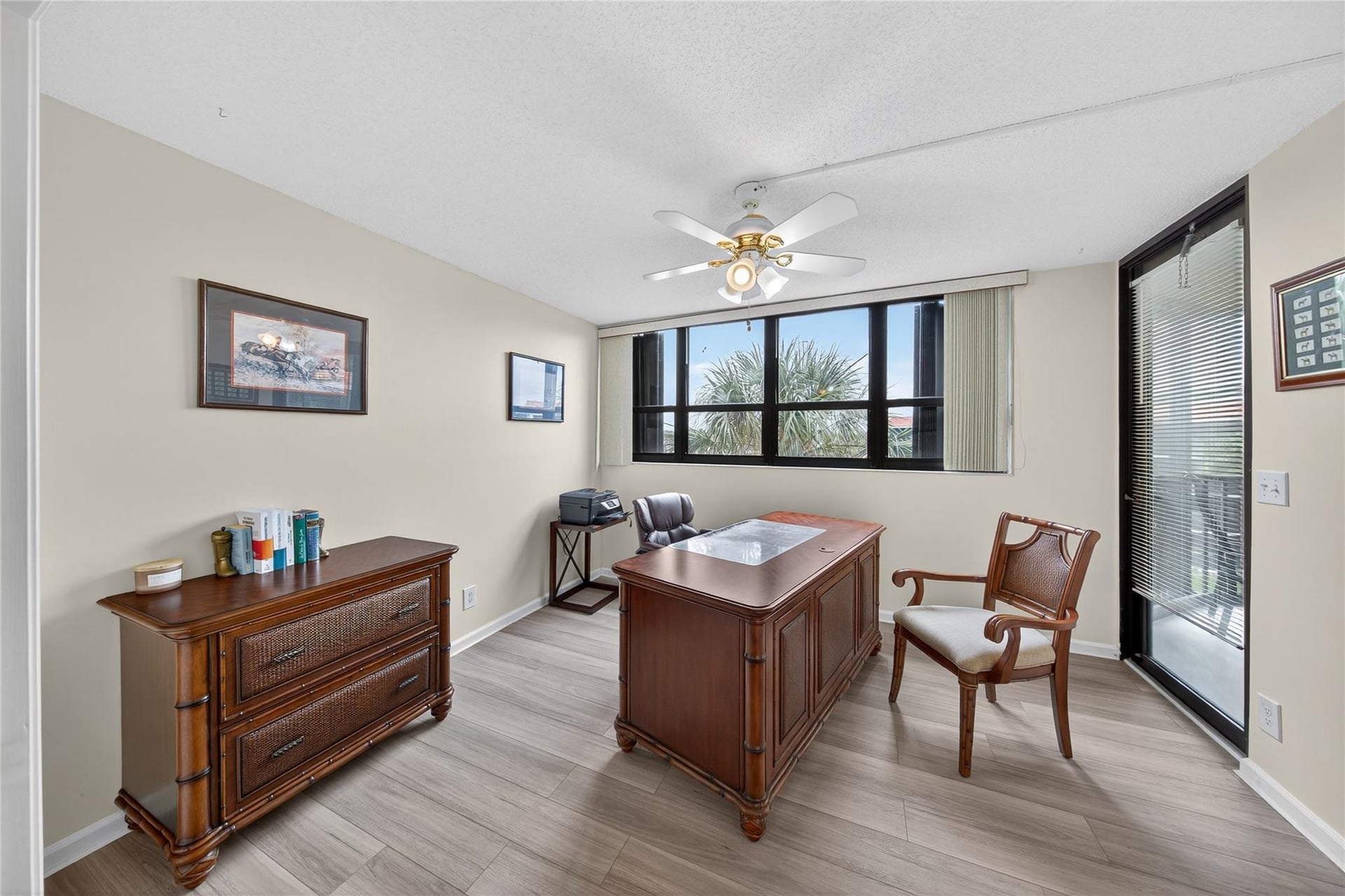  Unit 405 photo 20