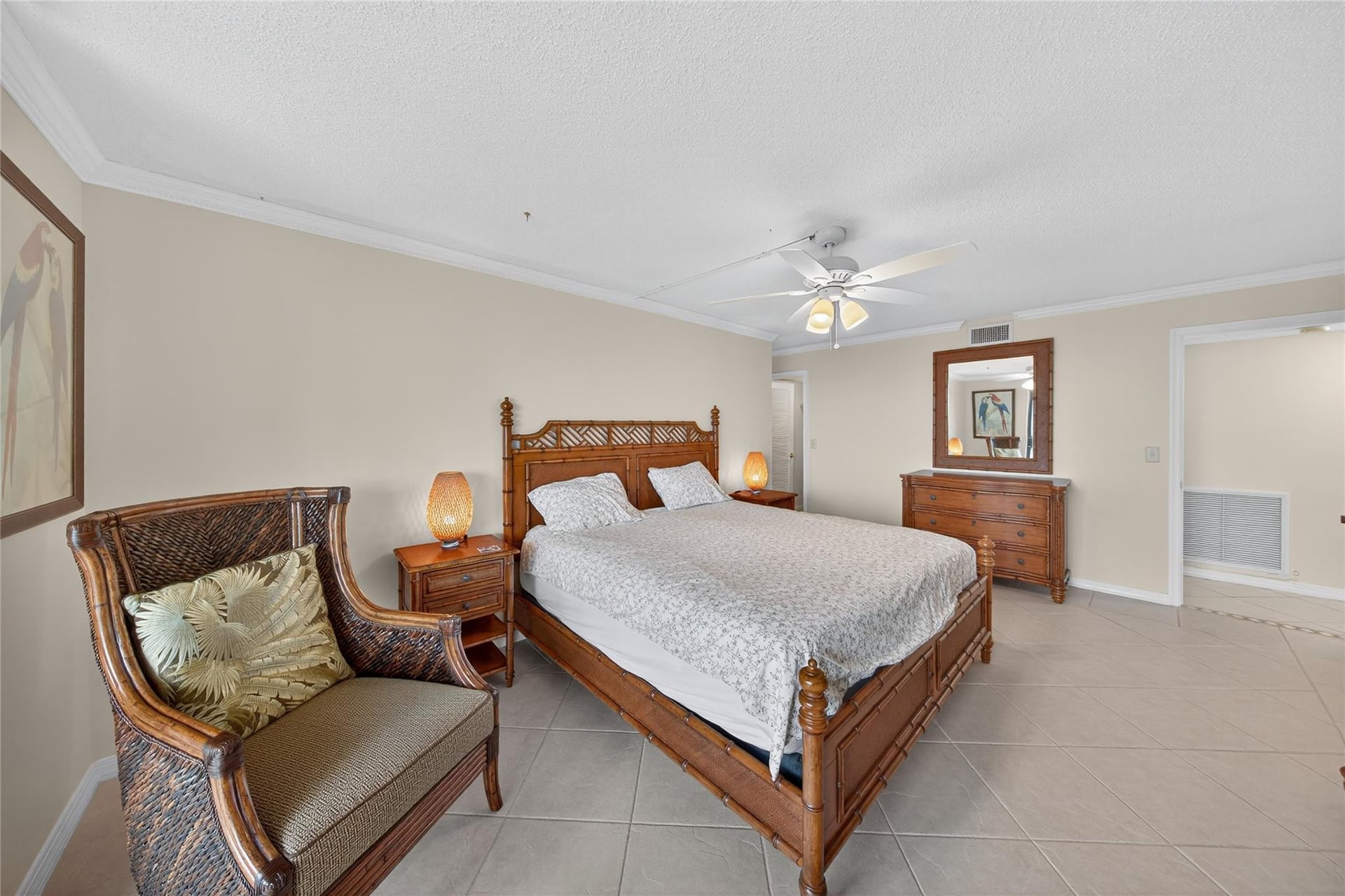  Unit 405 photo 24