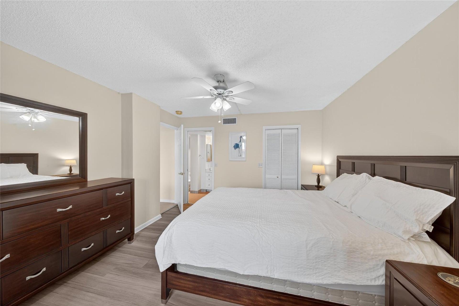  Unit 405 photo 32