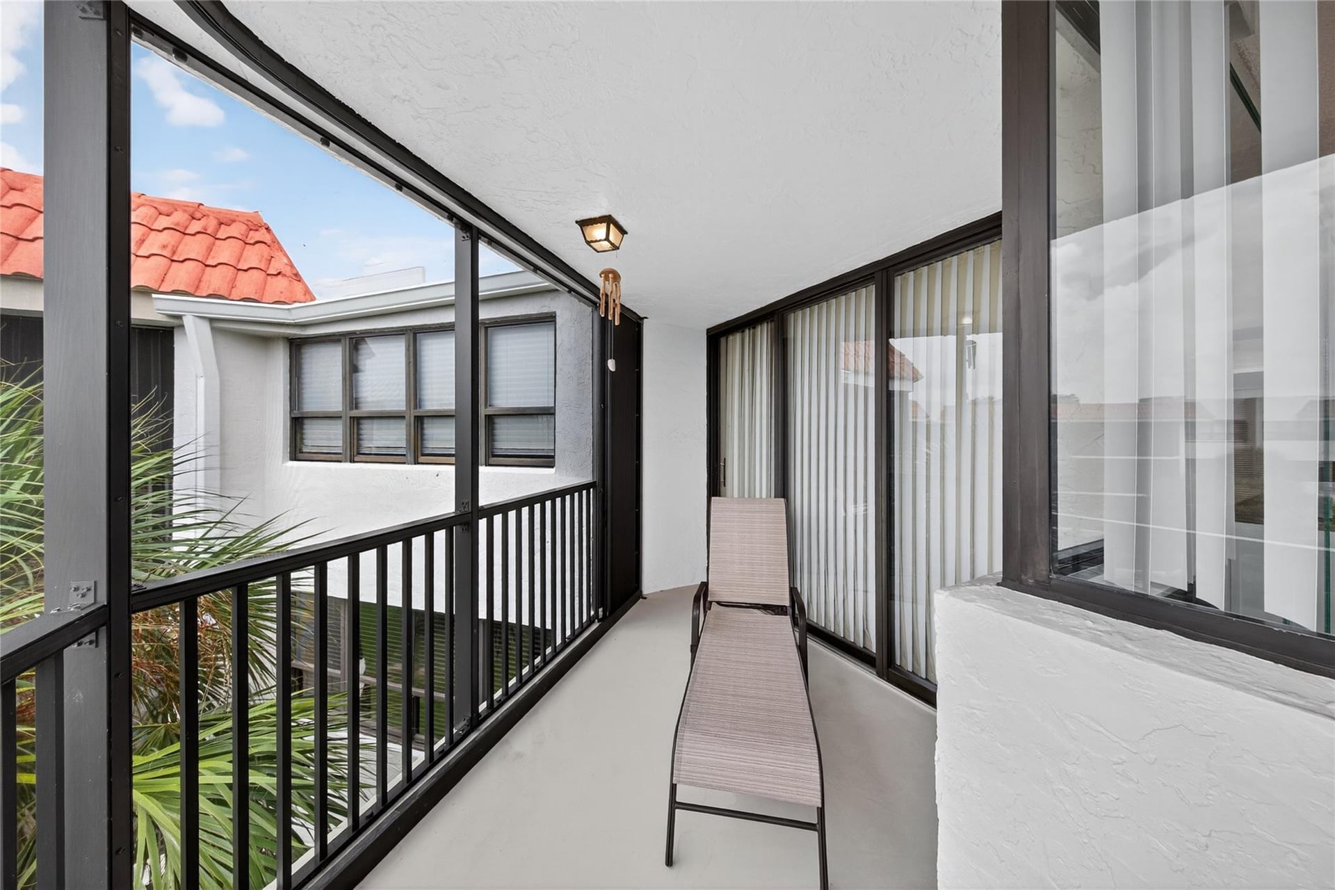  Unit 405 photo 36