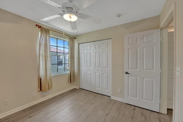  Residence photo 33