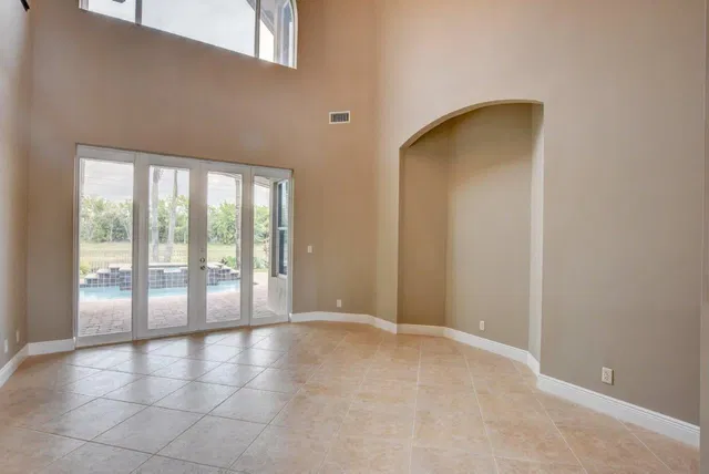 Residence photo 5