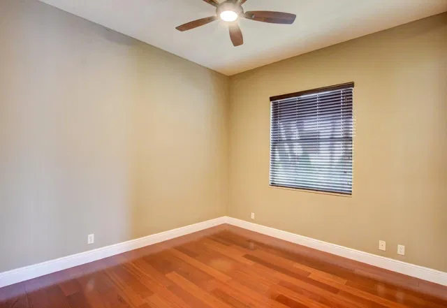 Residence photo 23