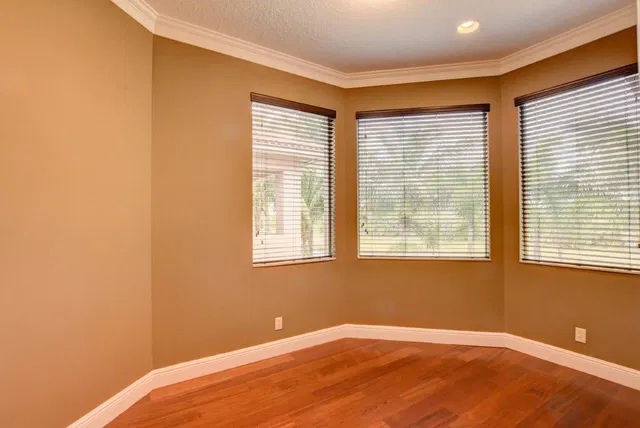 Residence photo 32
