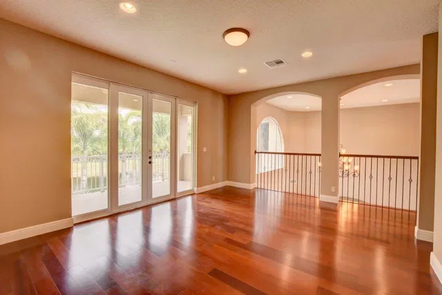 Residence photo 41