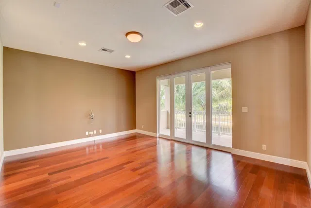 Residence photo 44