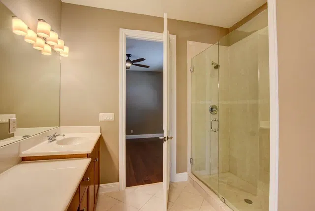Residence photo 49