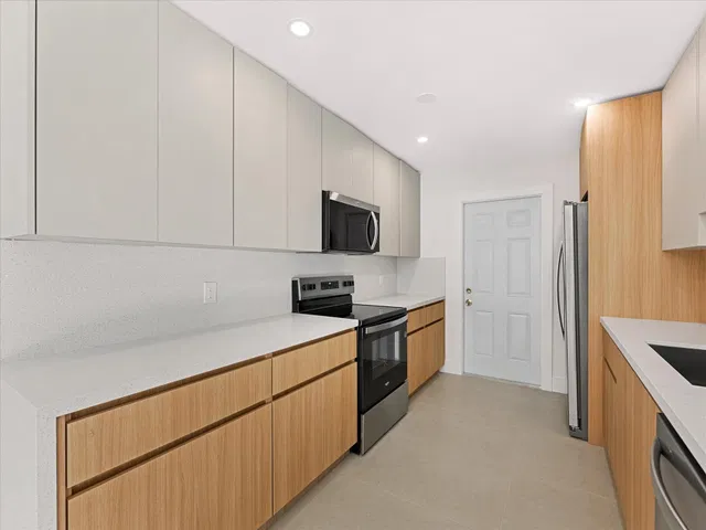  Residence photo 12
