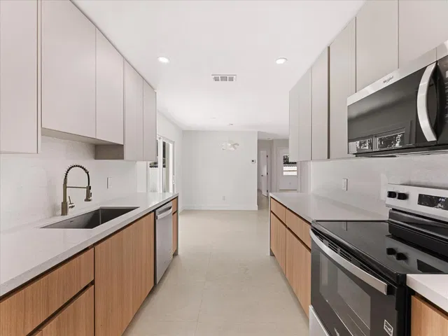  Residence photo 15