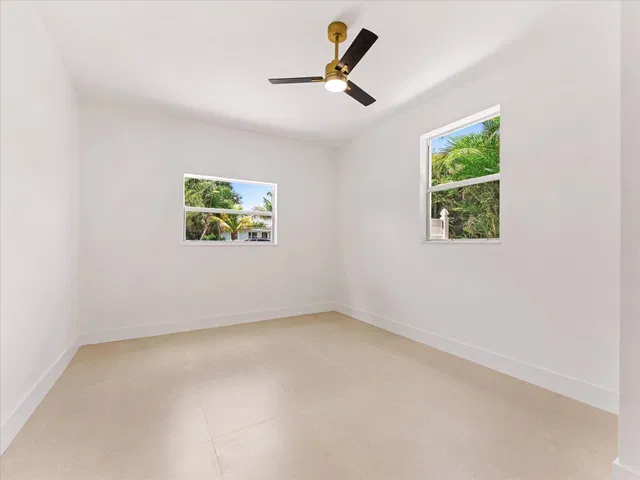  Residence photo 16