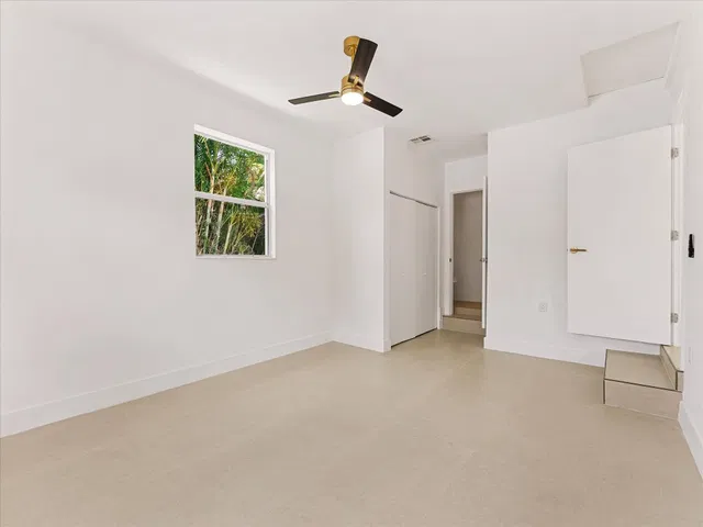 Residence photo 18