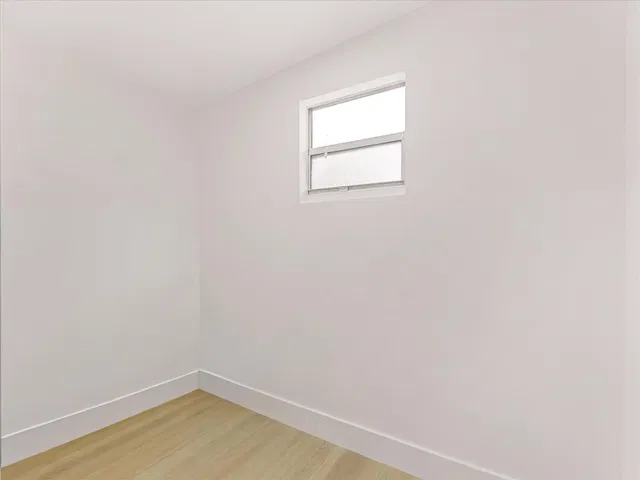  Residence photo 33