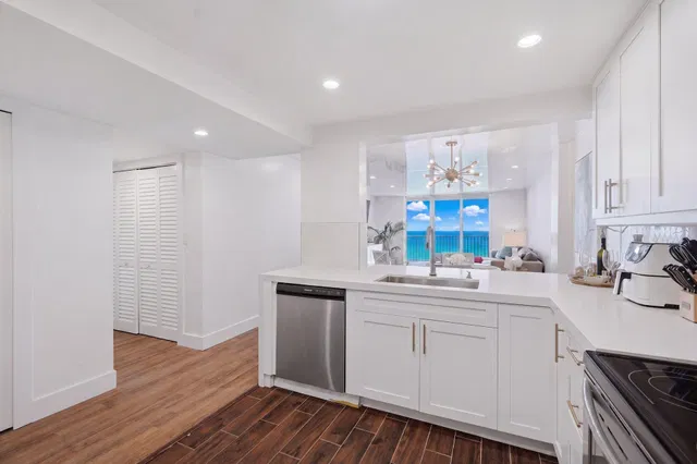 South Palm Beach Unit 7F photo 6