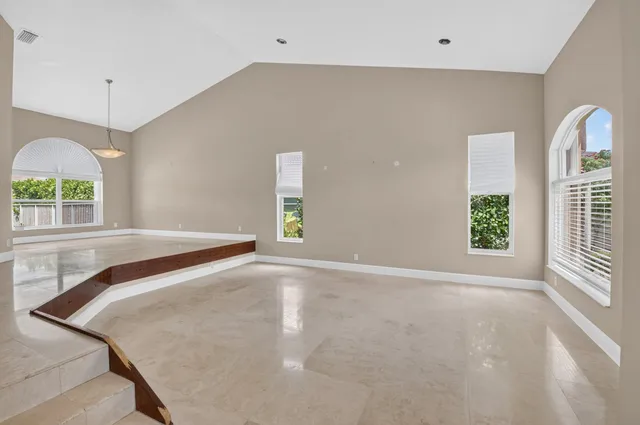 Boca Isles Residence photo 9