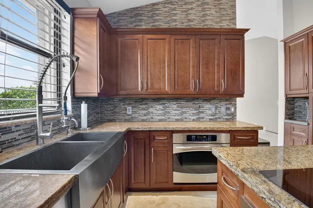Boca Isles Residence photo 23